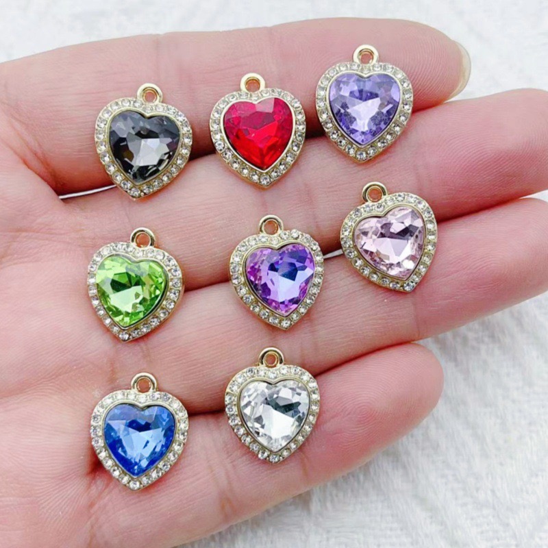 Jewelry Making Birthday Party - 10個のハート型のカラフルな宝石が象嵌されたペンダント、新鮮なスタイルのDIYジュエリー、ブレスレット、ネックレス、イヤリング作成用アクセサリー
