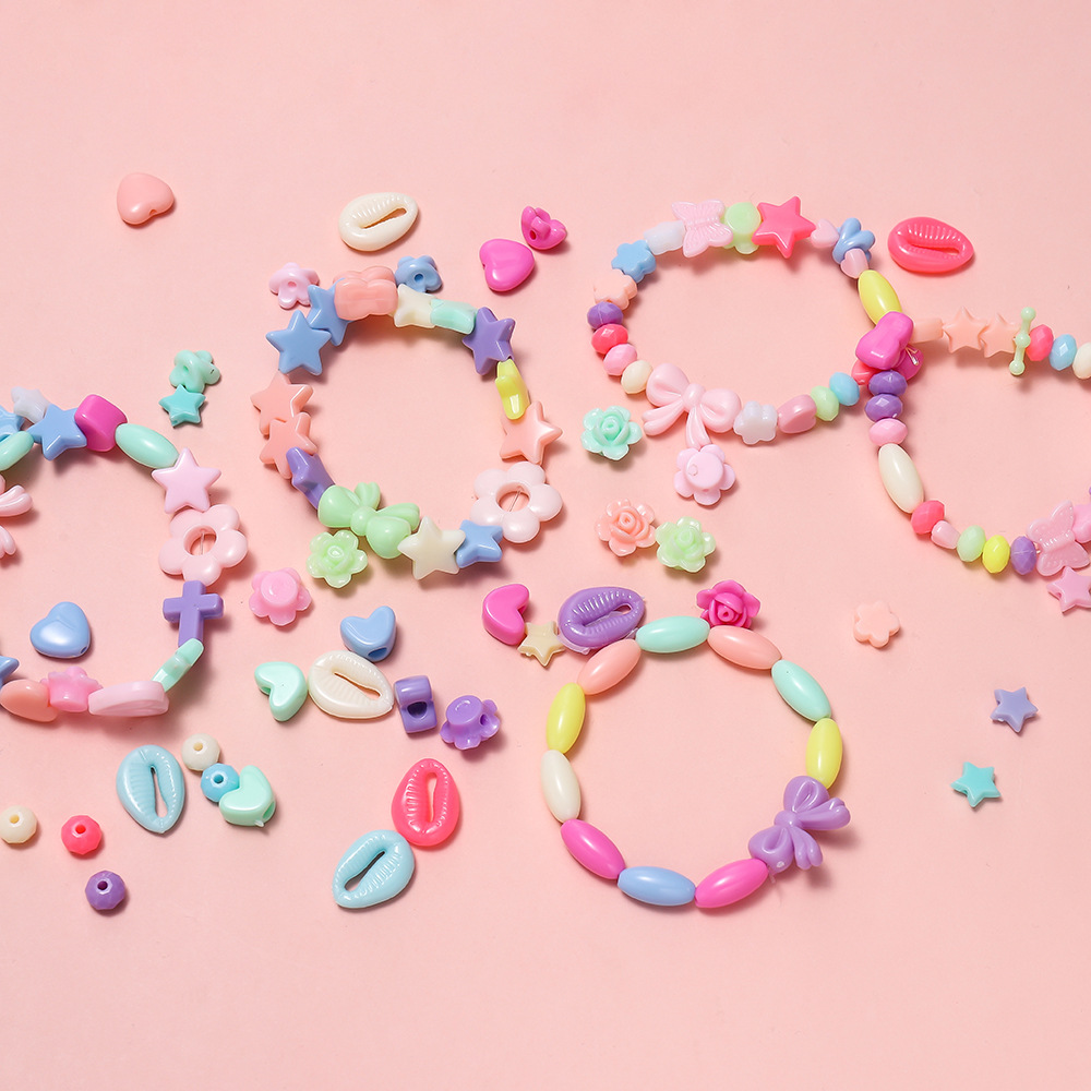 1箱 カラフルアクリルポニービーズ スクエアレタークレイスペ - Jewelry Making Birthday Party のレビューと価格